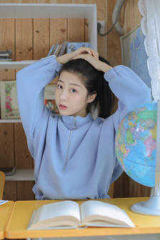 韩国三色眼影在线看